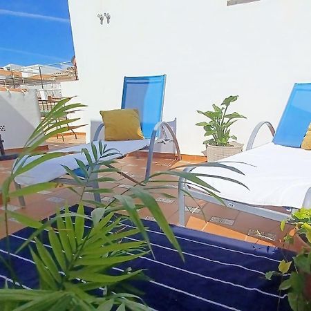 Tipica Casa En Frigiliana Con Patio Y Terraza Apartment Exterior photo