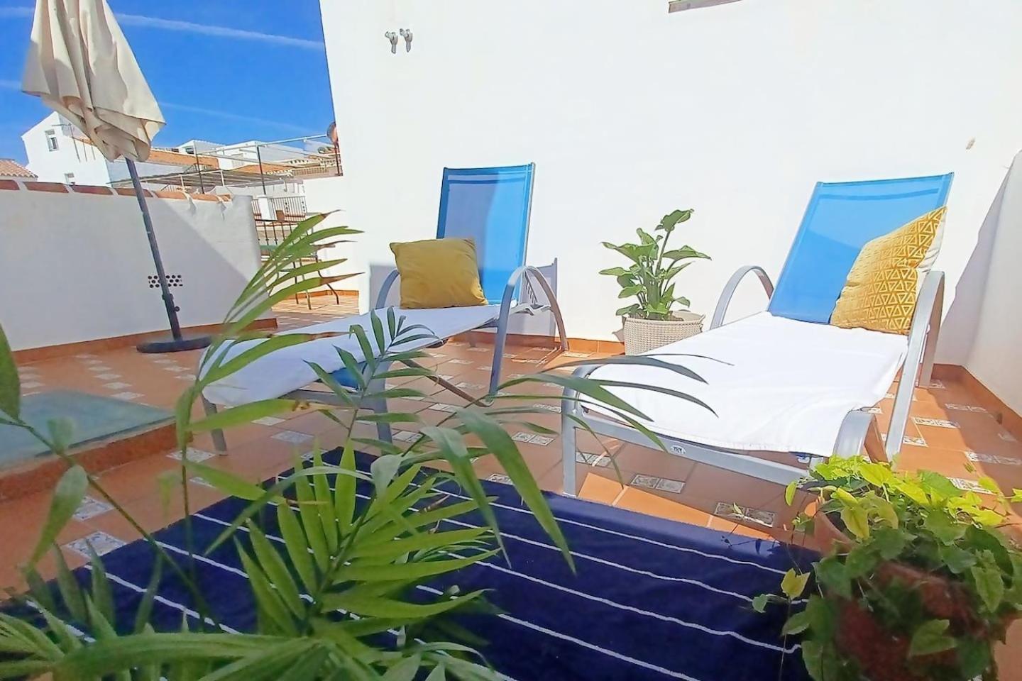 Tipica Casa En Frigiliana Con Patio Y Terraza Apartment Exterior photo
