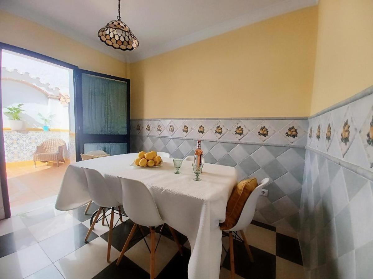 Tipica Casa En Frigiliana Con Patio Y Terraza Apartment Exterior photo