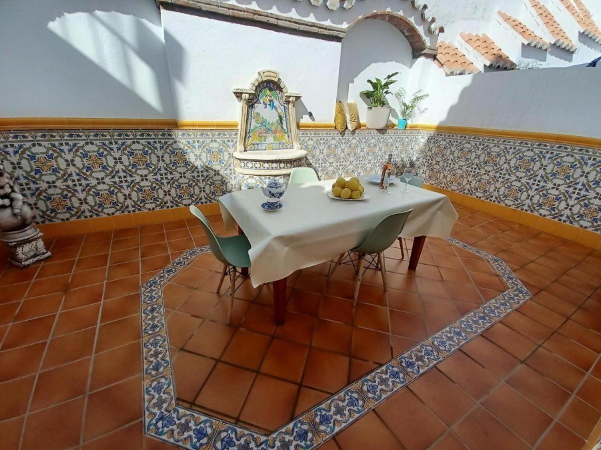Tipica Casa En Frigiliana Con Patio Y Terraza Apartment Exterior photo